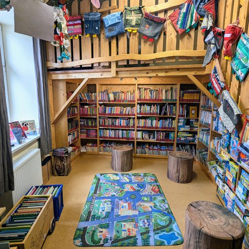 Bibliotheksbesuch in Bad Großpertholz