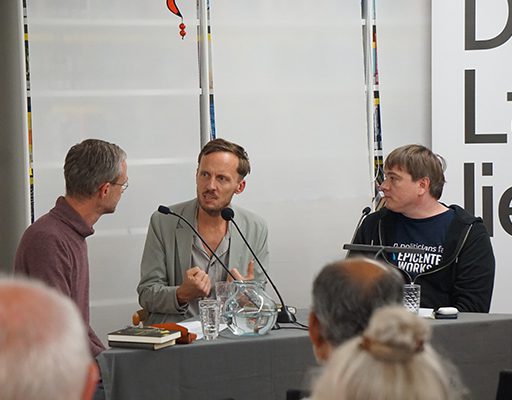 11.	DEUTSCH-WAGRAM: Gelenkte Medien – Gefahar für die Demokratie? Michal Hvorecky, Thomas Lohninger; Moderation: Helmut Neundlinger