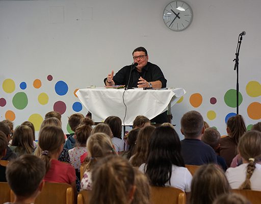 6.	Kinder- und Jugendliteratur. Christoph Mauz